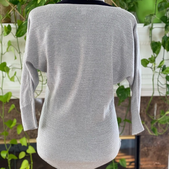 Cable knit sweater - Picture 2 of 2